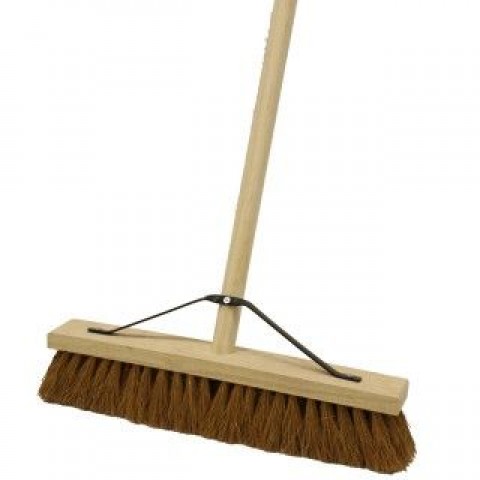 18 Inch Completed Wooden Broom 18 Inch Completed Wooden Broom