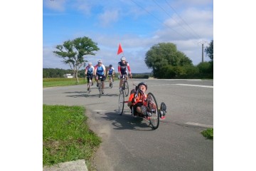 O2e London to Paris cycle ride complete! O2e London to Paris cycle ride complete!